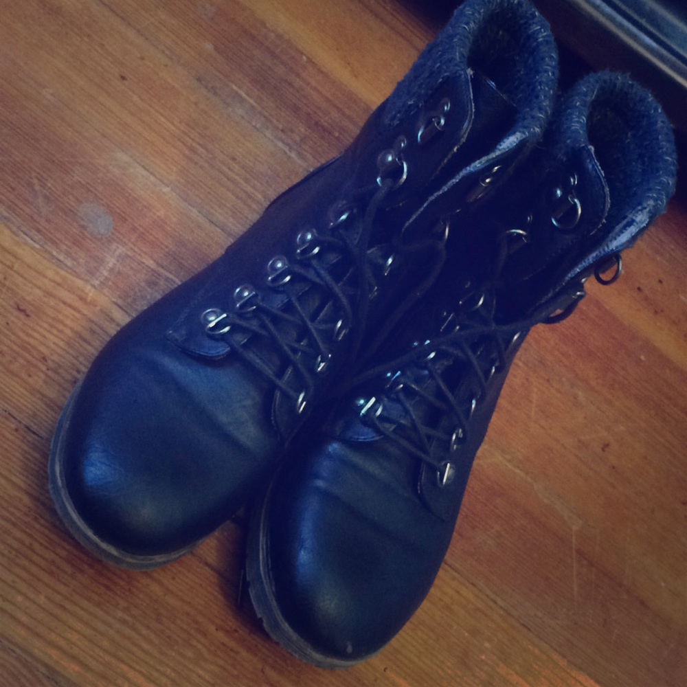 Refresh size 10 fall boots
